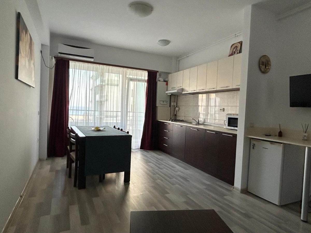 Catalina Summerland Apartaments Mamaia Nord Ngoại thất bức ảnh