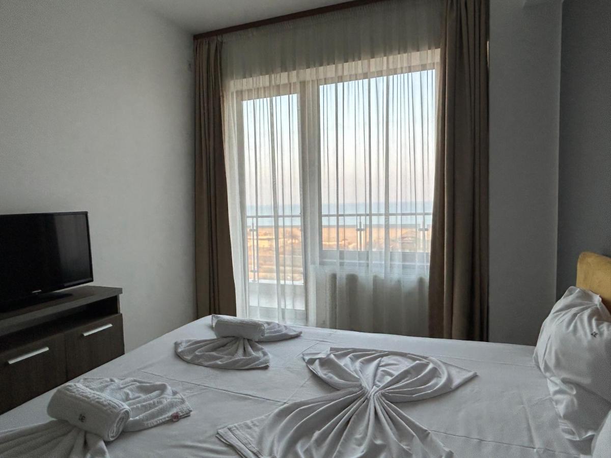 Catalina Summerland Apartaments Mamaia Nord Ngoại thất bức ảnh