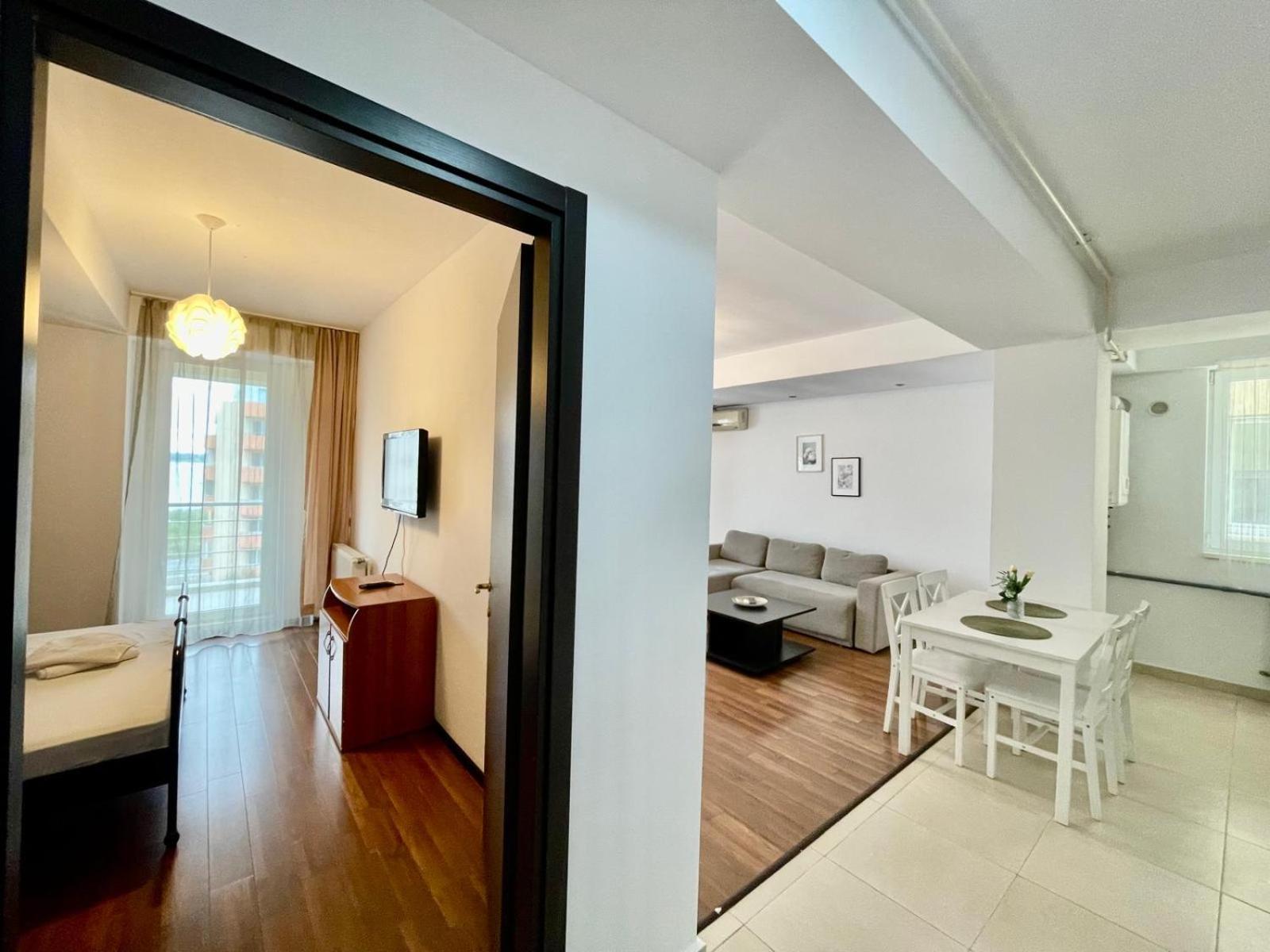 Catalina Summerland Apartaments Mamaia Nord Ngoại thất bức ảnh